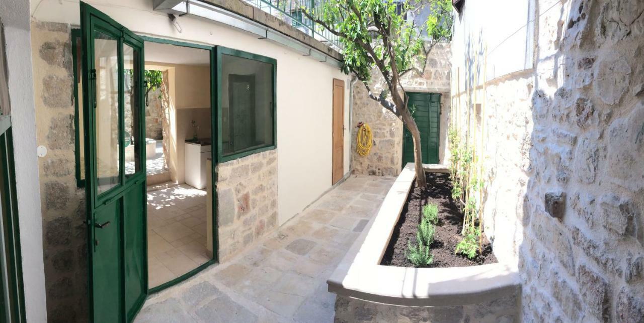 فيلا Authentico Deluxe Stari Grad ستاري غراد المظهر الخارجي الصورة